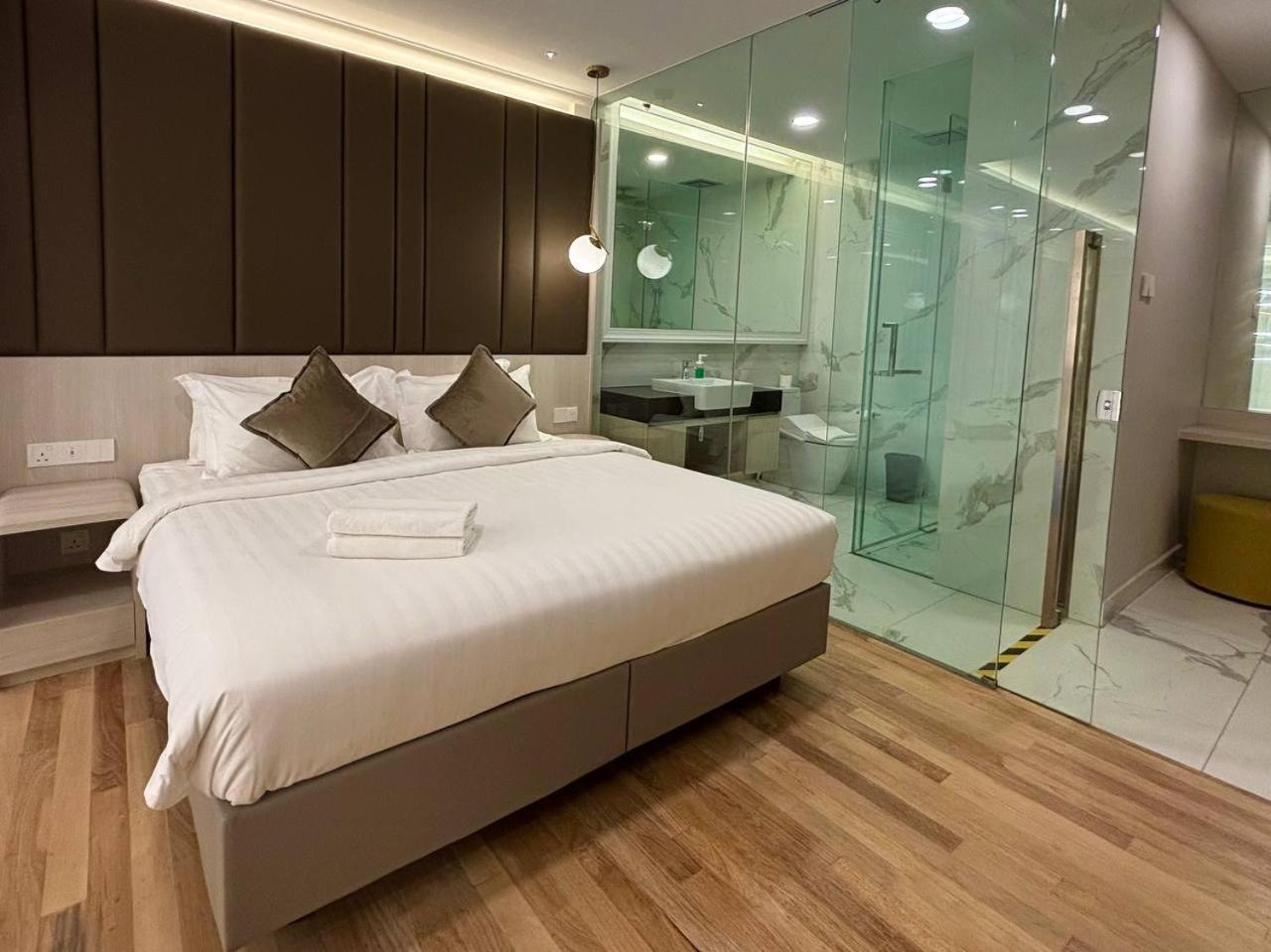 Societe By Bamboo Hospitality 5*